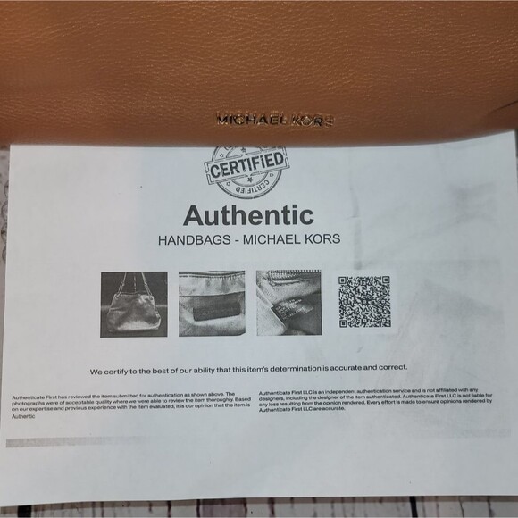 Michael Kors Jet Set Large Tan Genuine Soft Leather Shoulder Hobo Bag - Picture 6 of 16